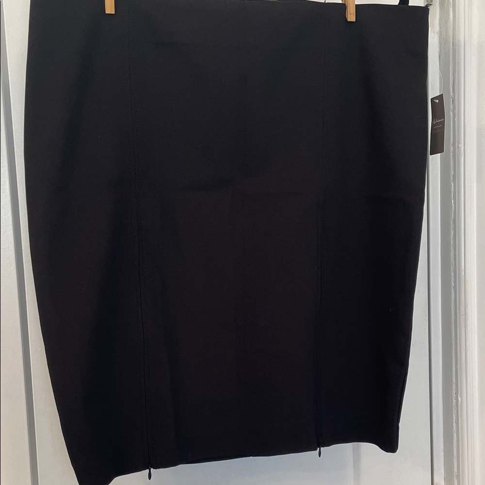 Reitmans Elegant Black stretchy Pencil Skirt